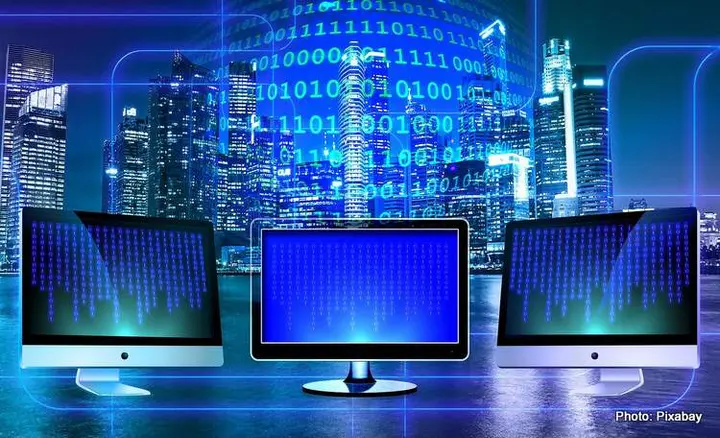 monitor 1307227 1920 001