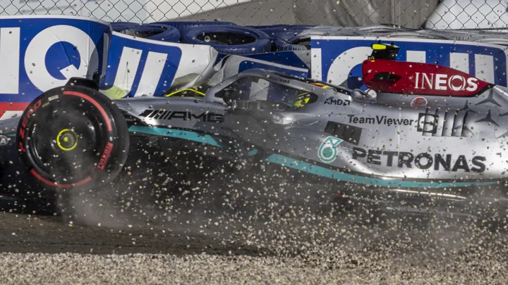 hamilton crash Austrian gp qualifying 2022 mercedes