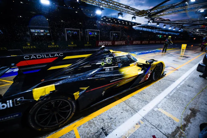 #3 CADILLAC RACING (USA) Cadillac V-Series.R (HYPERCAR) Sébastien Bourdais (FRA) Renger Van Der Zande (NLD) Scott Dixon (NZL)