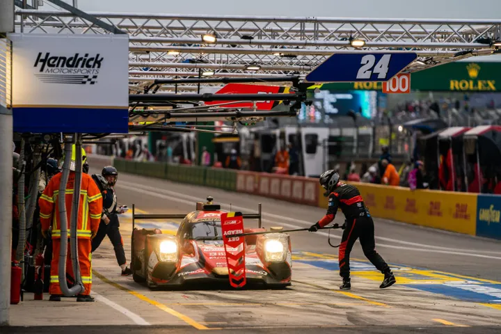 #311 ACTION EXPRESS RACING (USA) Cadillac V-Series.R (HYPERCAR) Luis Felipe Derani (BRA) Alexander Sims (GBR) Jack Aitken (GBR)