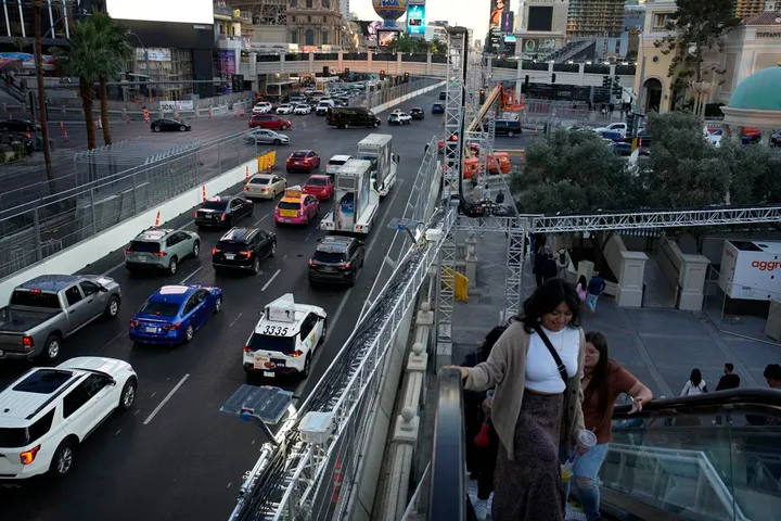 Tourists find the Las Vegas Strip remade for its turn hosting Formula One | Small businesses in Las Vegas are being hurt the most by F1 being in town