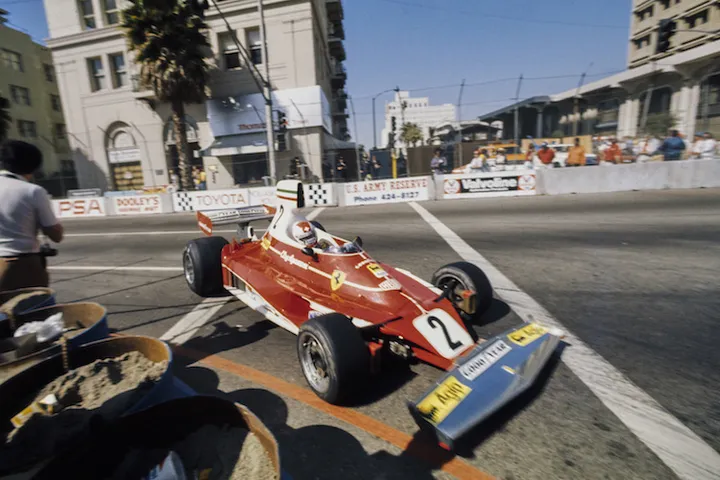 Long Beach 1976: Clay Regazzoni (Ferrari) unantastbar / Formel 1 -  SPEEDWEEK.com