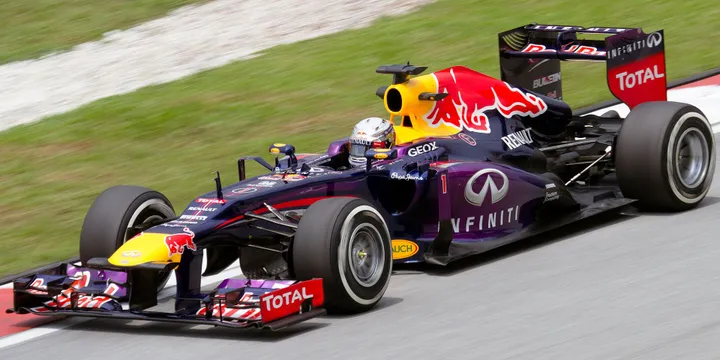 Red Bull RB9 | Racing, Red bull racing, Bahrain grand prix