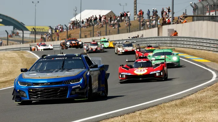 Sacre blue! Limited edition Camaro looks like Chevy's 24 Hours of Le Mans  race car | Fox News