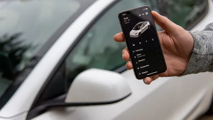 The Tesla app: the most important companion for Tesla drivers