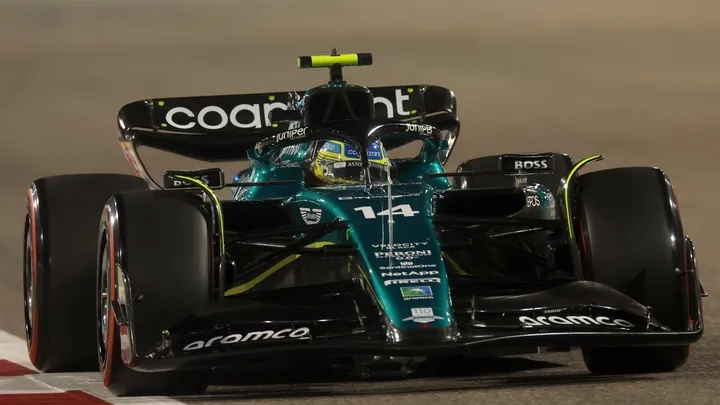 Fernando Alonso obra el milagro: Aston Martin, mejor que Mercedes en la clasificación de Bahrein