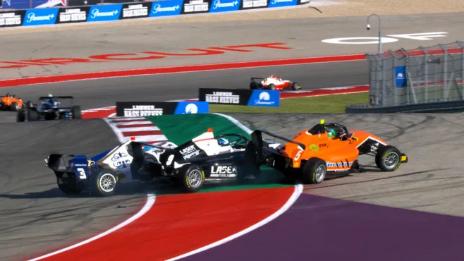 F1 ACADEMY RACE 1: Three car collision at COTA brings out Safety Car"