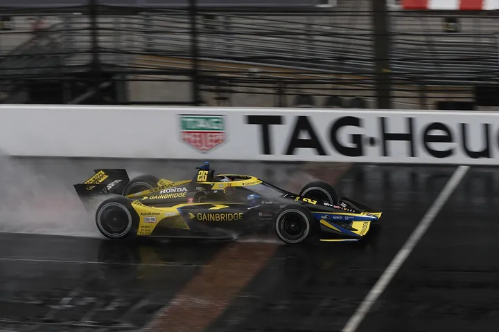IndyCar Indianapolis-GP: Colton Herta gewinnt wilde Wetterlotterie