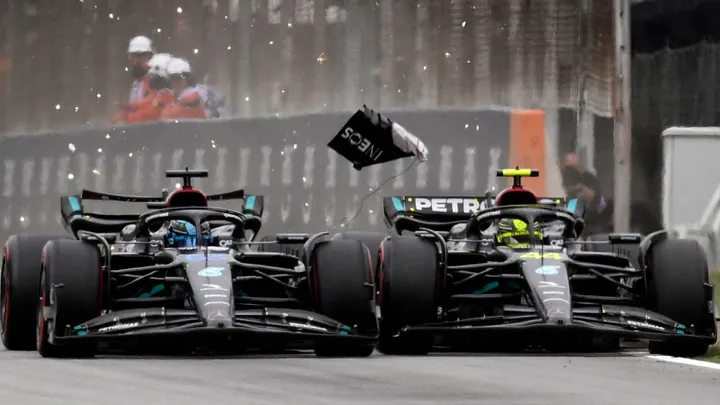Mercedes plan review as Lewis Hamilton and George Russell collide in Spanish Grand Prix Qualifying | F1 News | Sky Sports