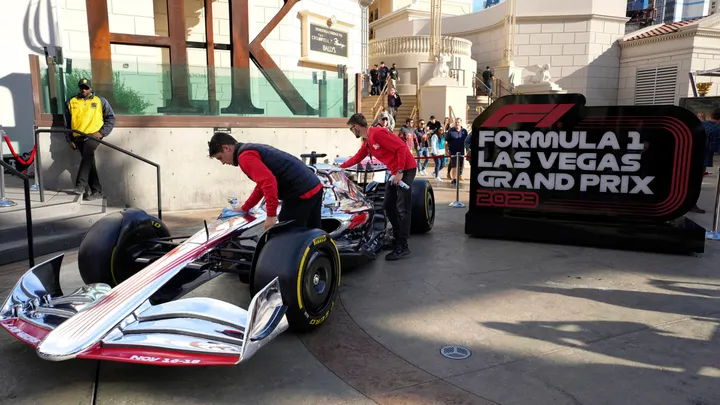 Vegas Grand Prix could cause chaos as coldest race in F1 history | Yardbarker