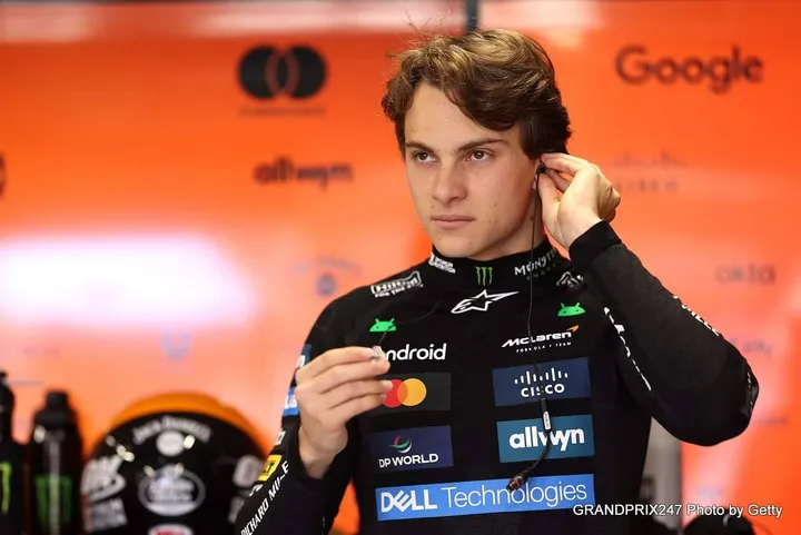 Piastri-McLaren-25-2026