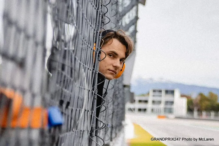 Piastri-McLaren-Barcelona-2026