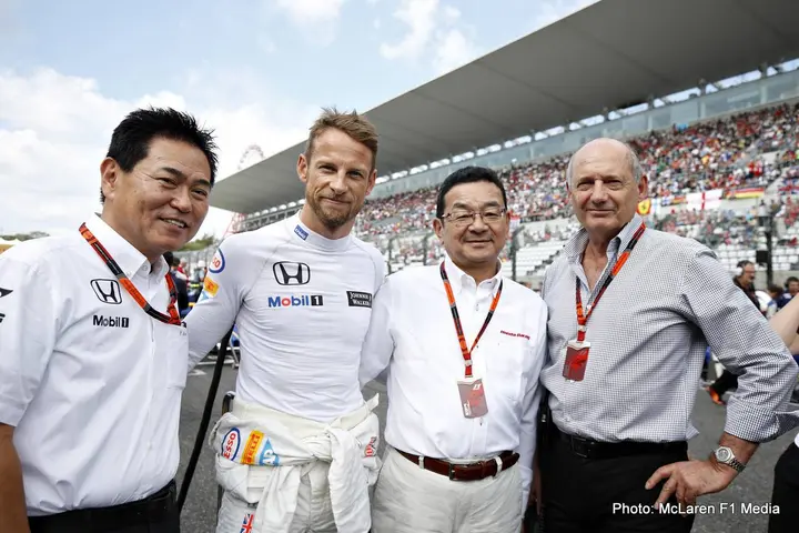 Yasuhisa Arai, Head of Motorsport, Honda, Jenson Button, Takahiro Hachigo, President, Honda Racing Corporation, and Ron Dennis on the grid.