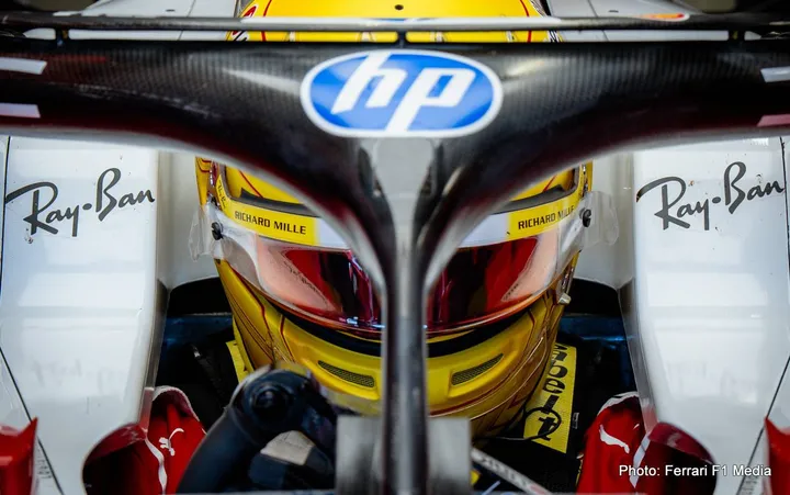 lewis hamilton f1 helmet