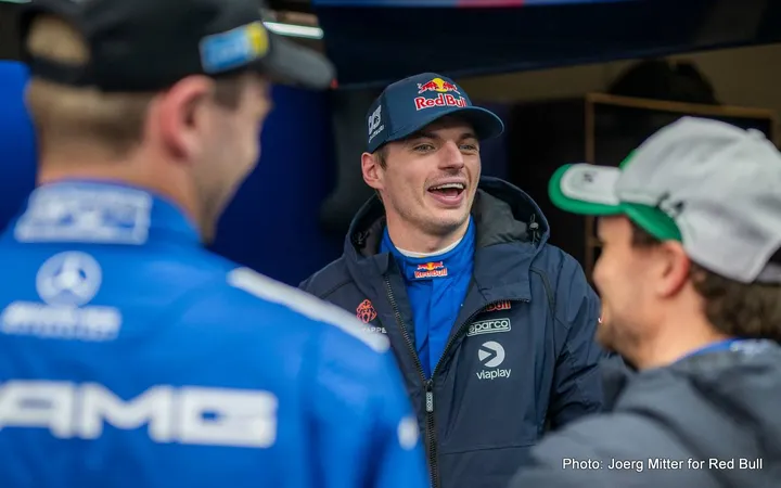 SI202604190230-001 max verstappen nurburgring nordschleife