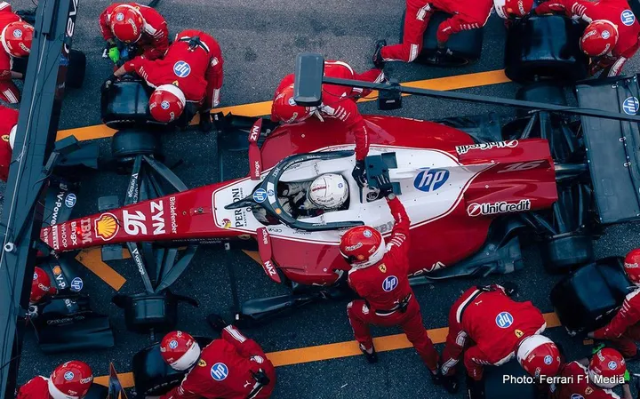 charles leclerc ferrari f1 pitstop