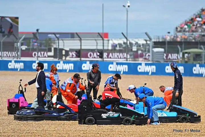 LEGO-Mini-Cars-Silverstone-2-2026