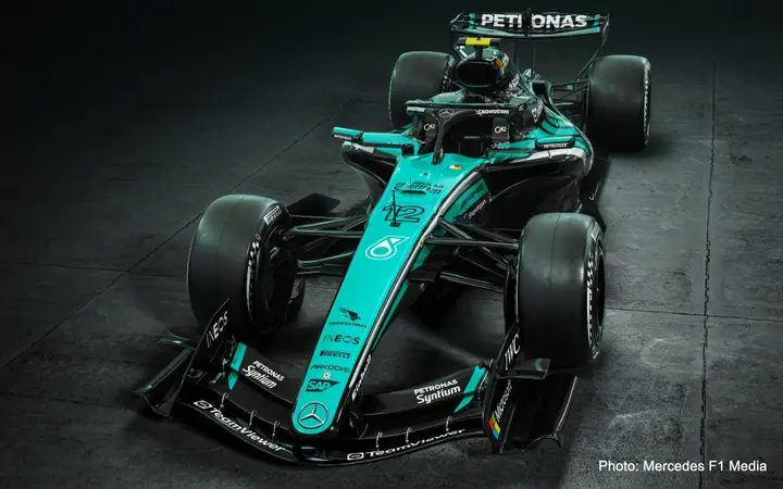 d*9様 スパーク Mercedes-AMG F1 Bahrain GP 202 Mercedes have special livery and upgrade package for Bahrain Grand