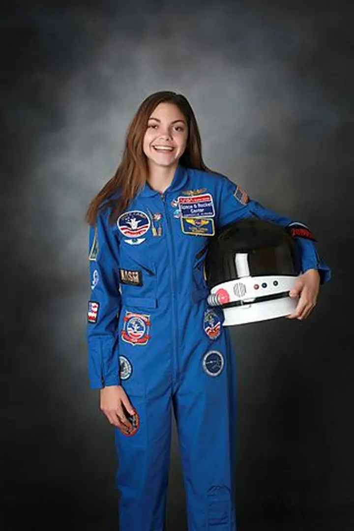 8 alyssa carson