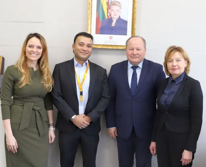 continental lithuania komunikacijos vadov ieva konceviit mons vadovas shayanas ali kauno rajono meras valerijus maknas ir jo patarja violeta boreikien