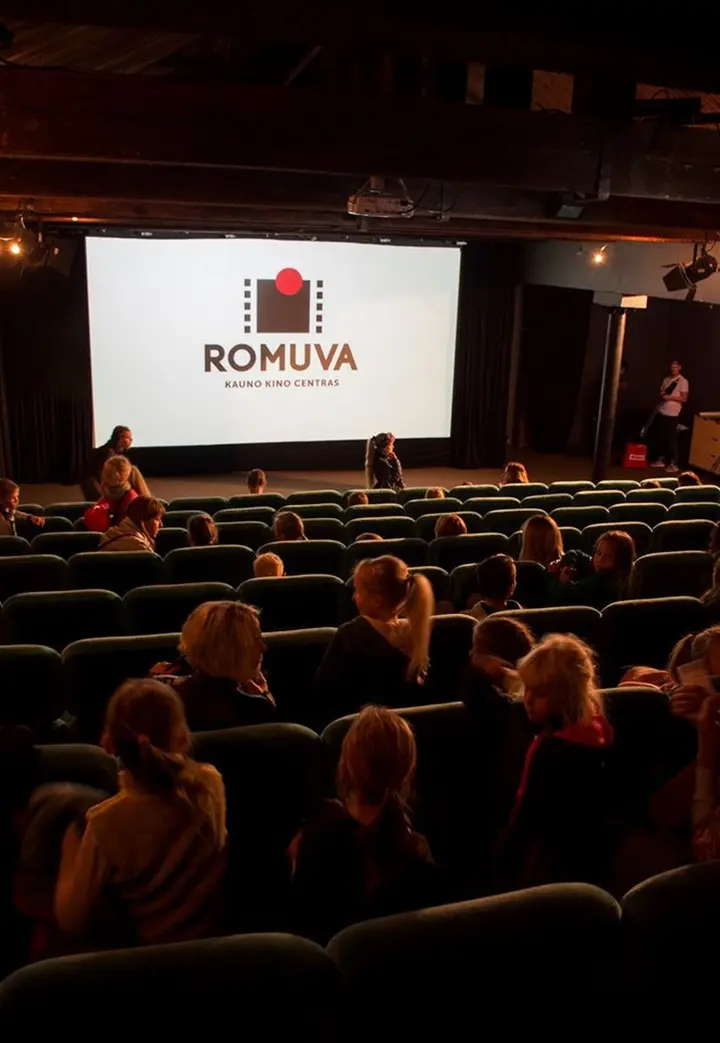 kauno kino centras romuva turi ilgamet edukacin patirt organziuojant kino renginius nuotrmykokas birietis