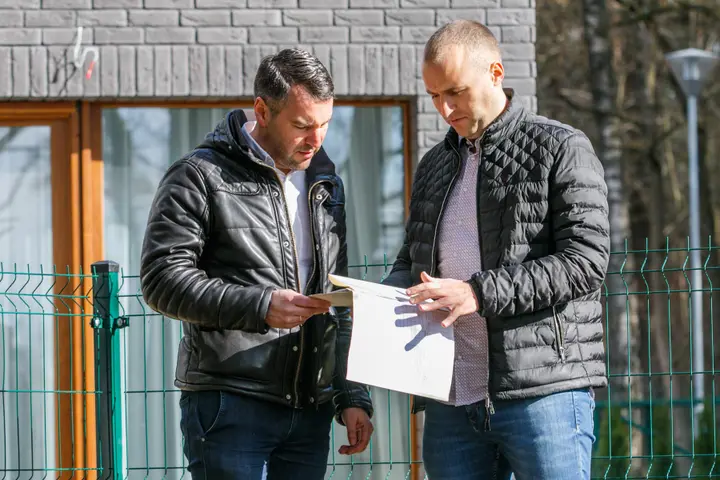 pusu namai str viduje trecia