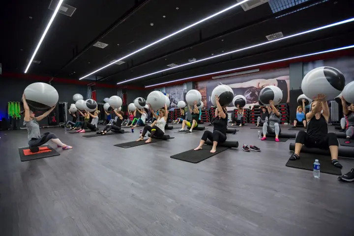 vs fitness str viduje pirma
