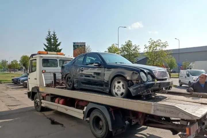 2732dd7002991e16a00909cff937075a