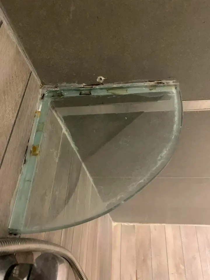 9732411