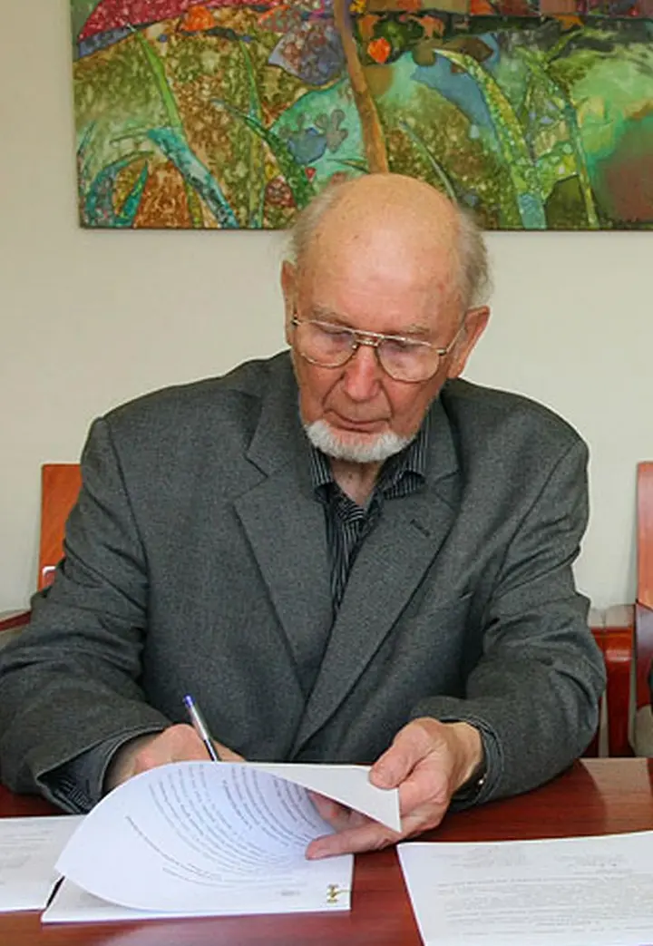 algirdas mikinis