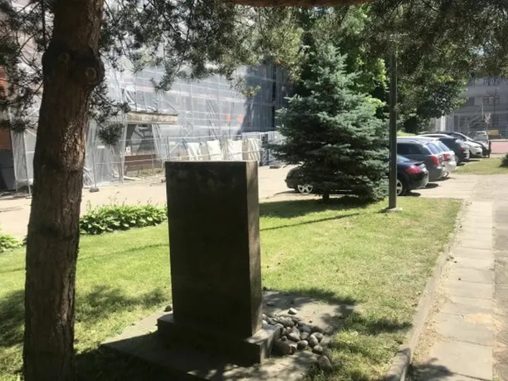 buvusi lietukio garazu teritorija kur 1941 metais vyko masines zudynes 87506247