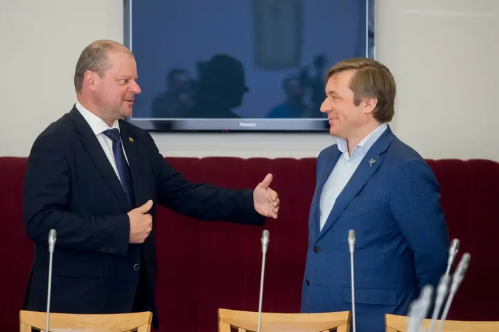 saulius skvernelis ramunas karbauskis 83649451