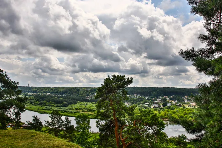 Lantainių piliakalnis