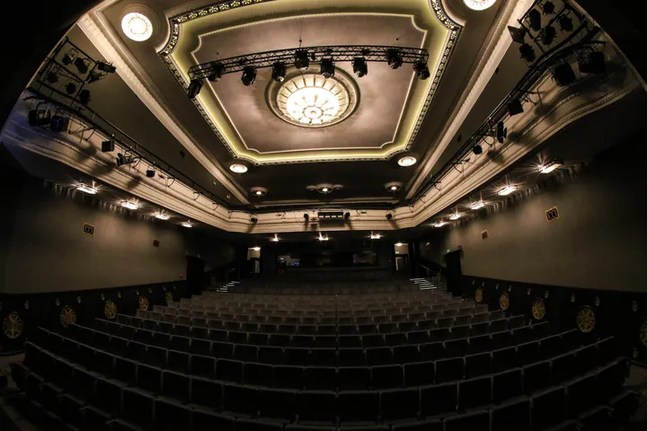 Kauno dramos teatre pristatytas spektaklis neįgaliesiems