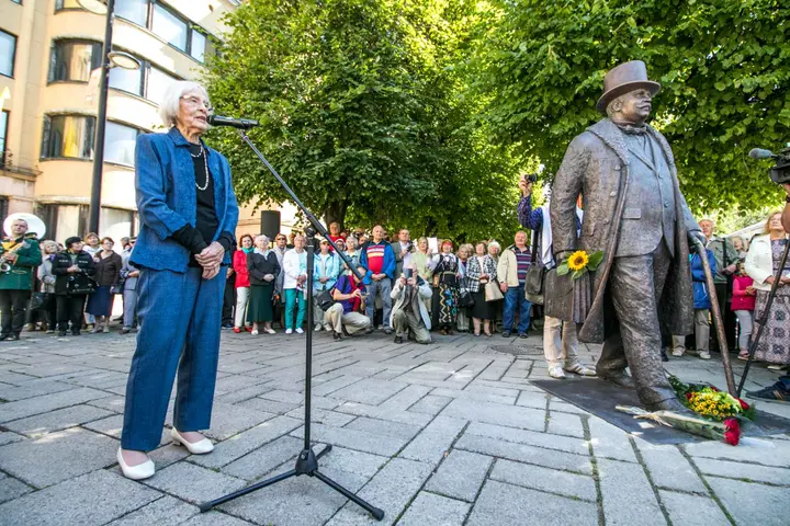 J. Vileišio skulptūros atidengimo ceremonija