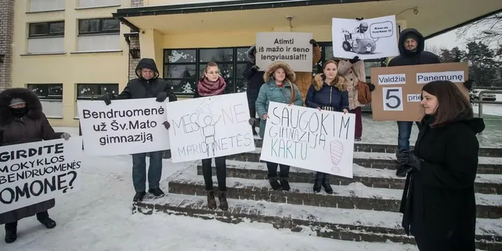 Piketas prie Šv. Mato gimnazijos