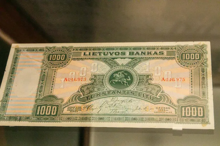 Lietuviški pinigai