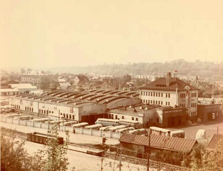 1968