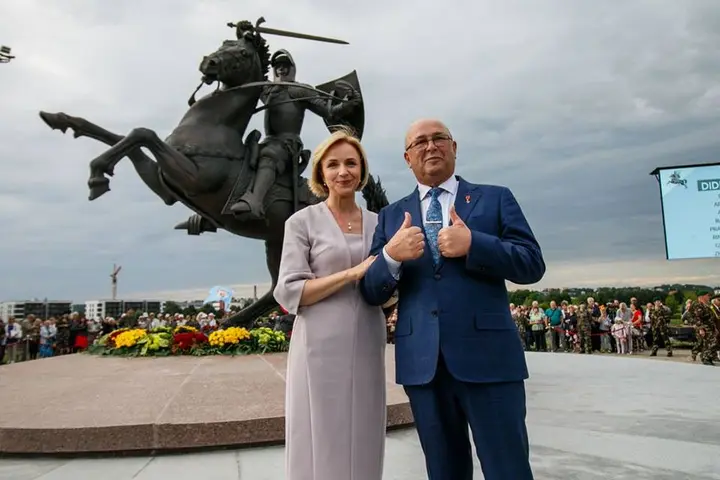 V. Matijošaitis su drauge Loreta