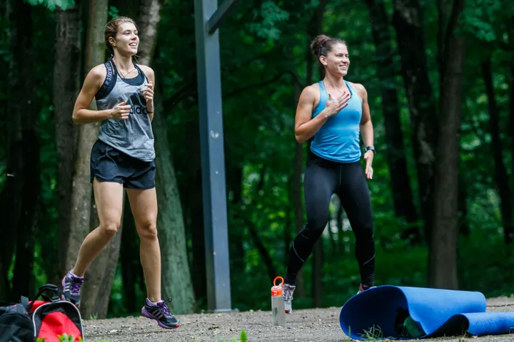 Sporto bendruomenė „Šešios trim“