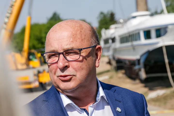 Kaune į Nemuną nuleistas laivas „Raketa“