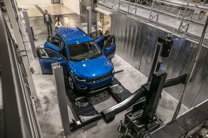 autobravamotorskaunas10jpg str viduje treia