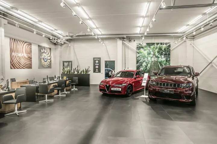 autobravamotorskaunas1jpg str viduje antra