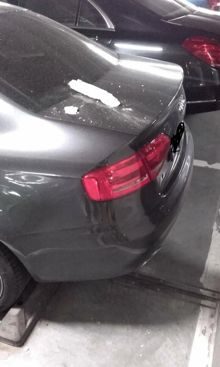 prekybos centro mega stovejimo aiksteleje ant automobilio uzkrito beto 82299985