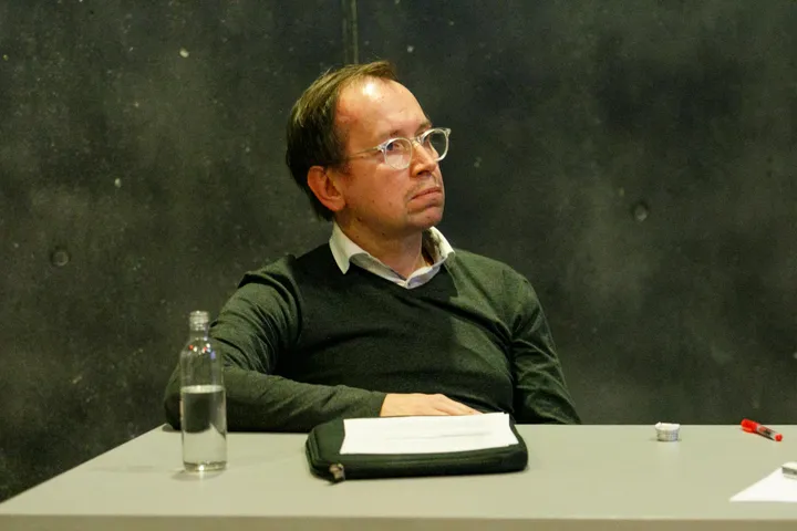 Lengvosios atletikos maniežo projektų viešas aptarimas