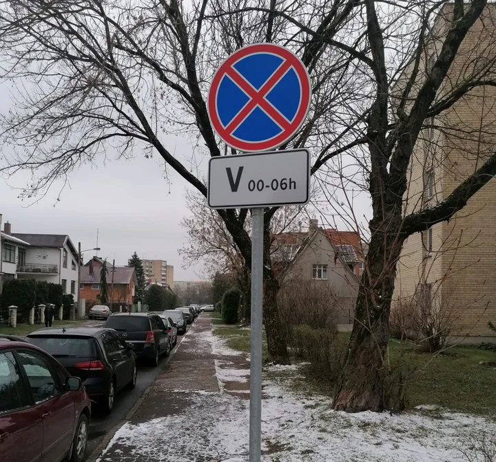 Ženklas Saulės g. / Skaitytojų nuotr.