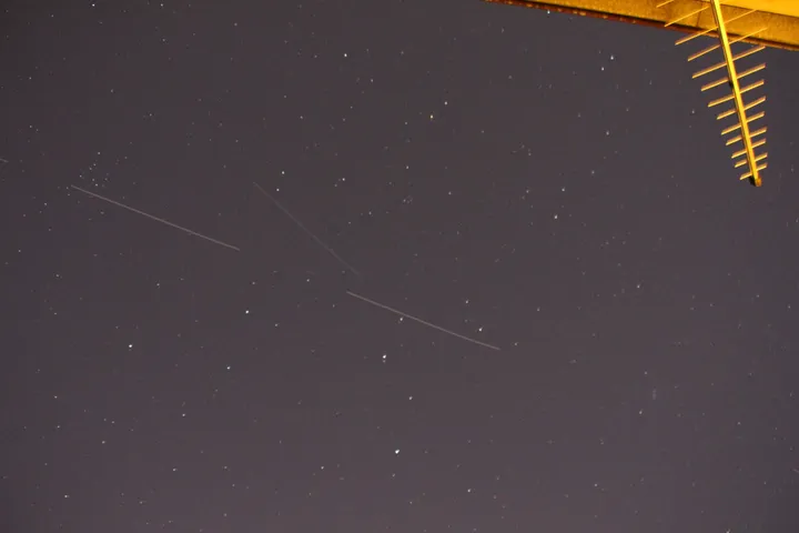starlink 1800x1200