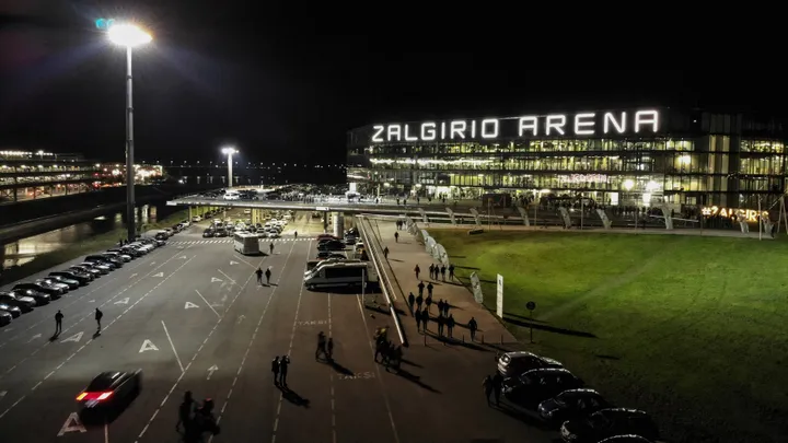 Fanai renkasi į „Žalgirio“ areną