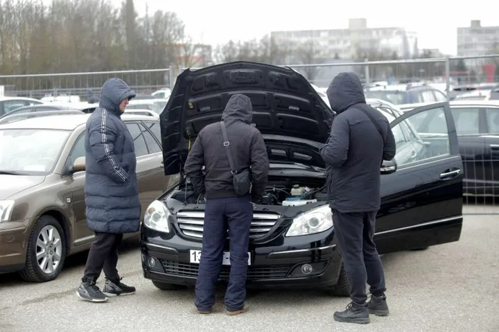 kauno automobiliu turgus 86728103