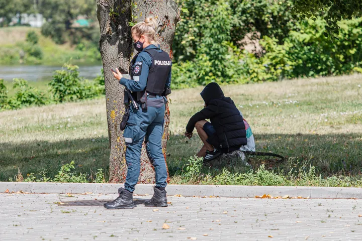 Sulaikyti nelegalus migrantai